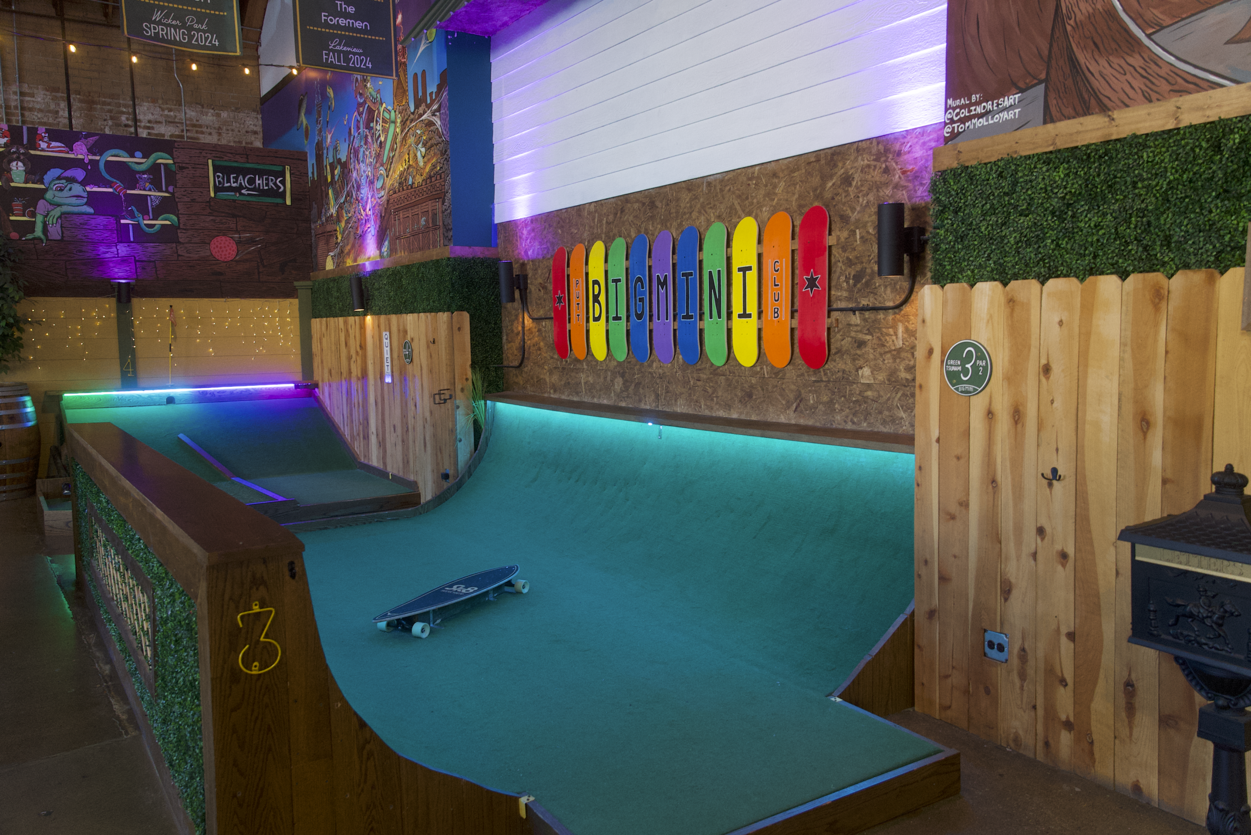 Mini golf course