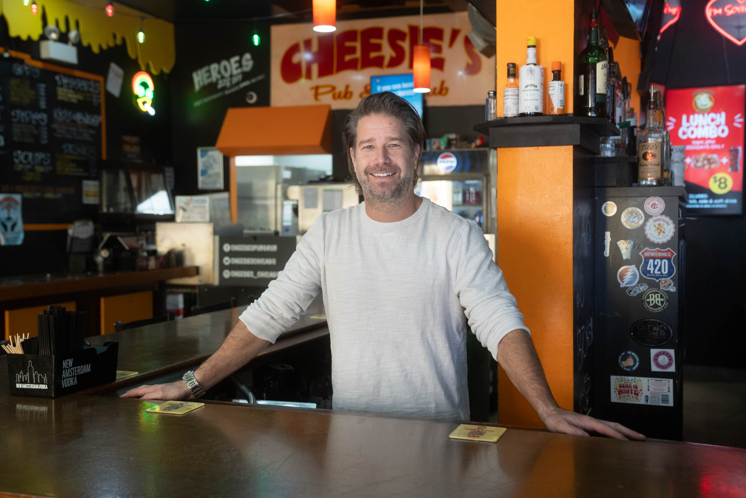6 Smart Tips for Working in Retail with Cheesie’s Pub & Grub